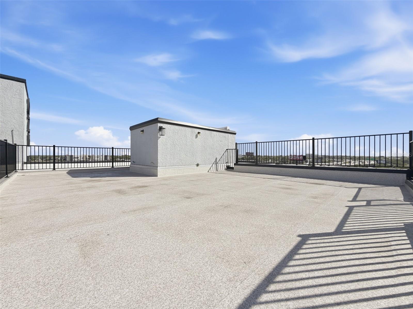 Image 41 of 48 For 201 Laurel Street 1006