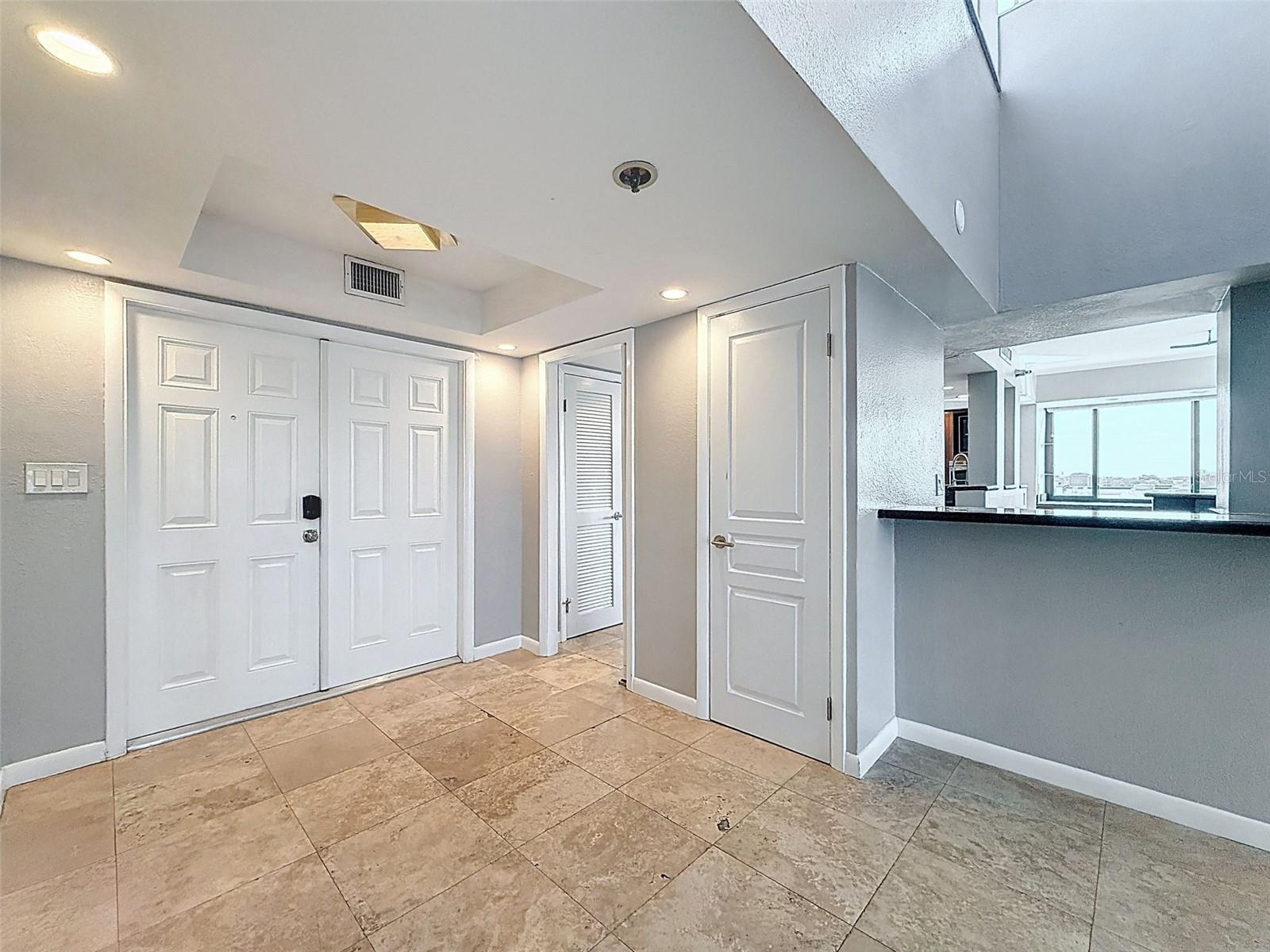 Image 8 of 48 For 201 Laurel Street 1006