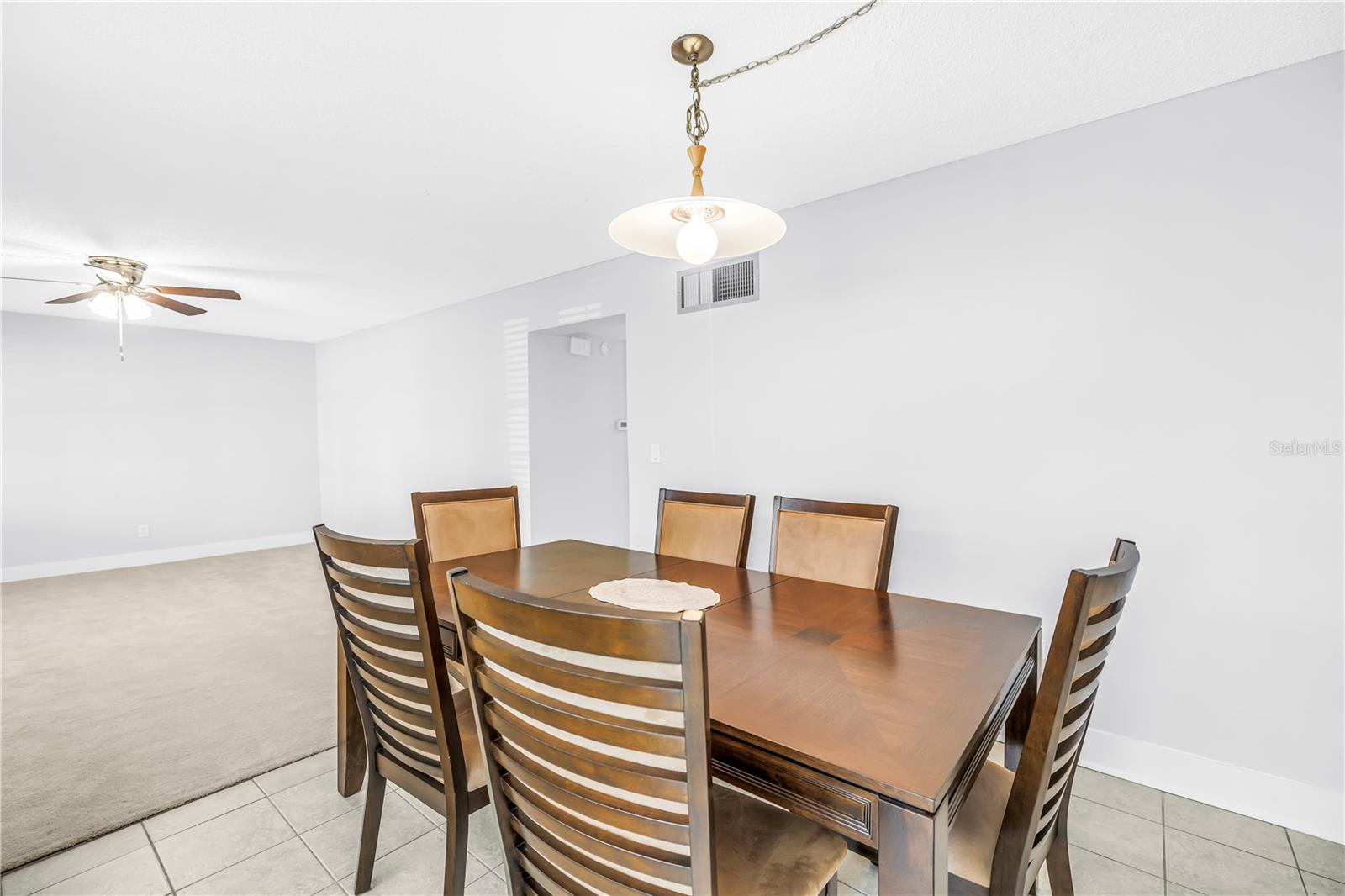 Image 10 of 31 For 4700 Cove Circle 103