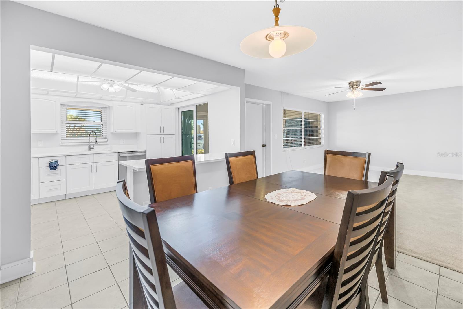 Image 15 of 31 For 4700 Cove Circle 103