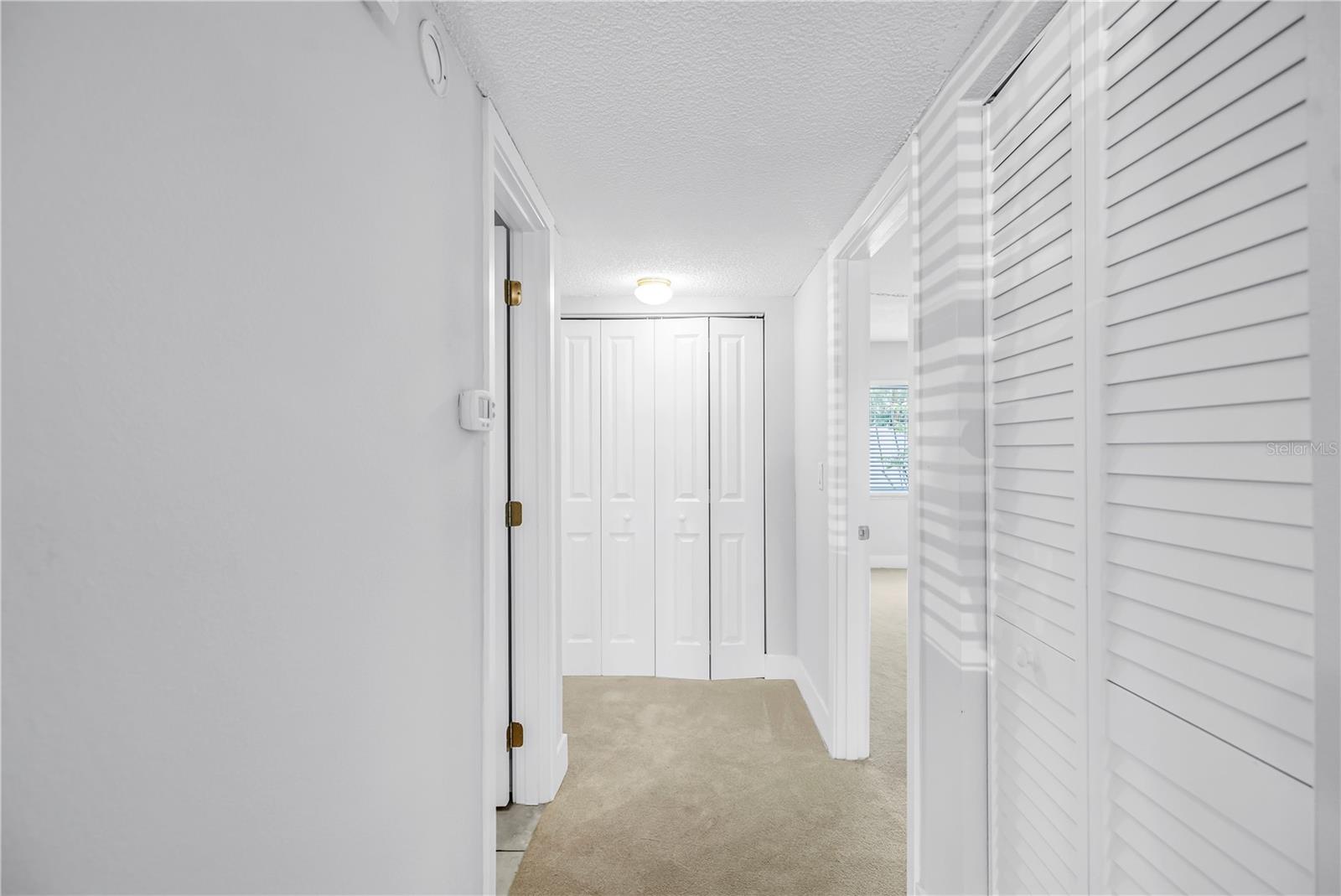 Image 21 of 31 For 4700 Cove Circle 103