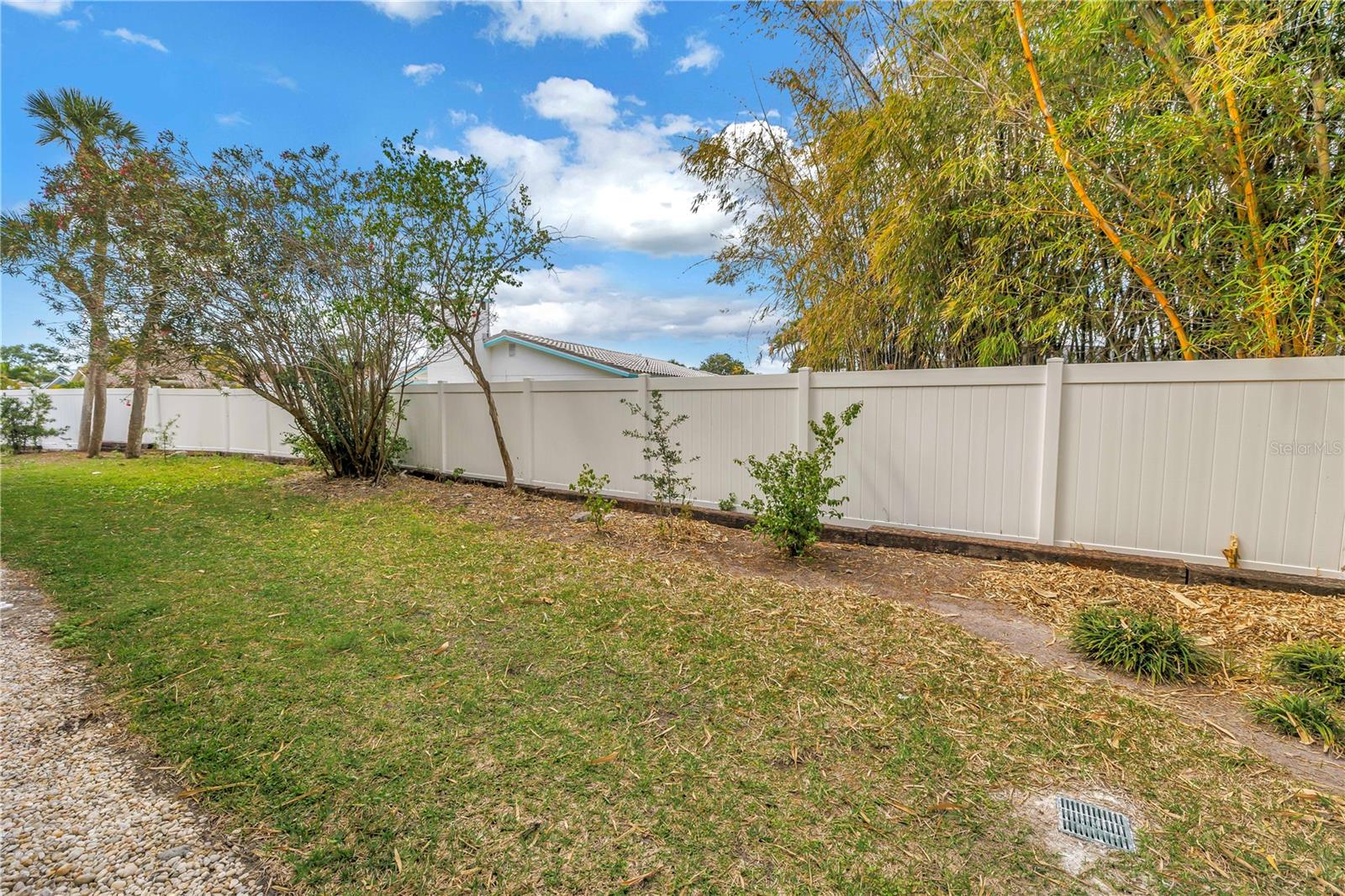 Image 28 of 31 For 4700 Cove Circle 103