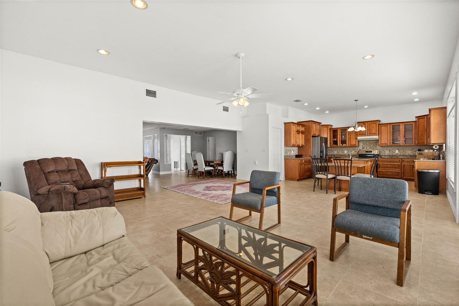 Image 13 of 47 For 710 116th Avenue