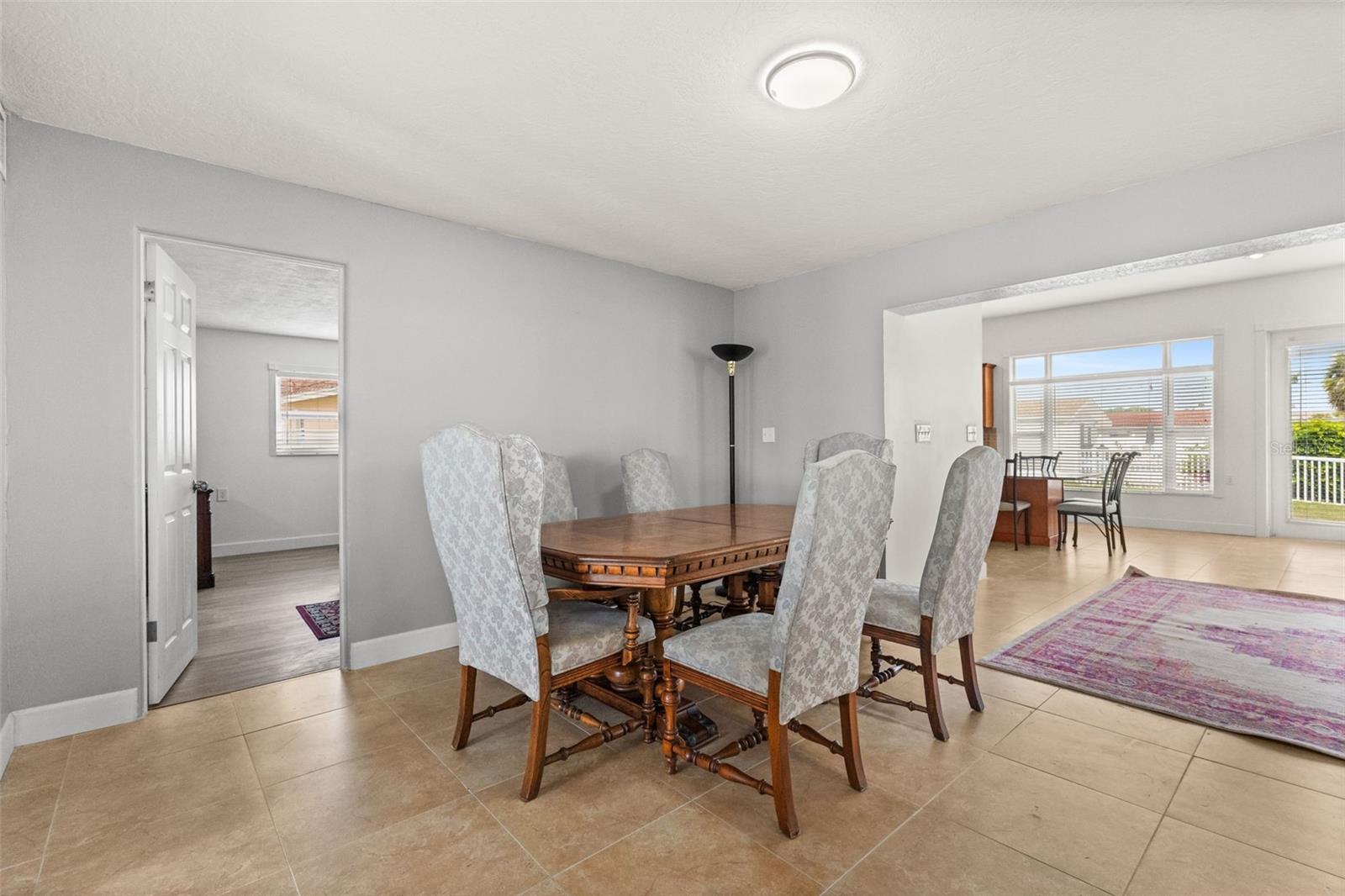 Image 19 of 47 For 710 116th Avenue