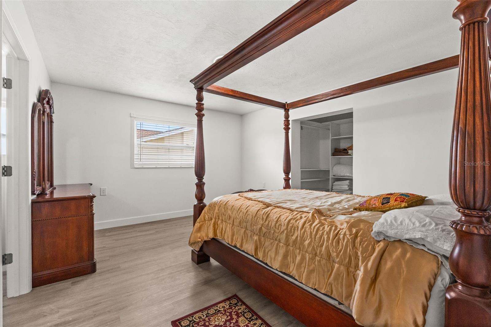 Image 22 of 47 For 710 116th Avenue