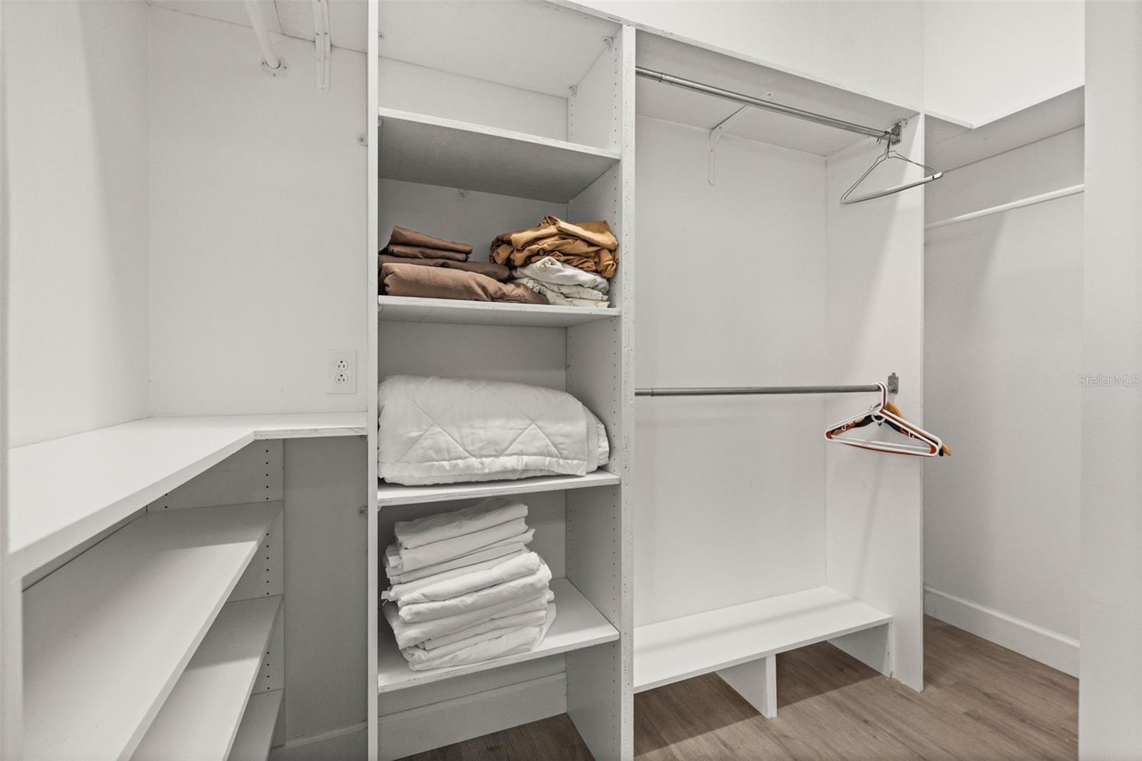 Image 24 of 47 For 710 116th Avenue