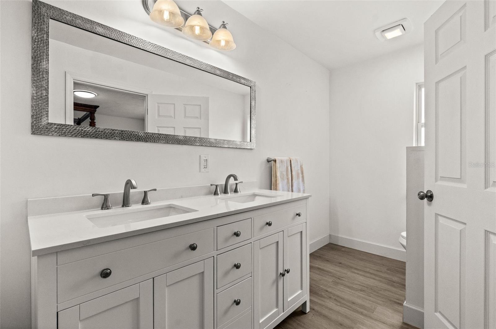 Image 28 of 47 For 710 116th Avenue