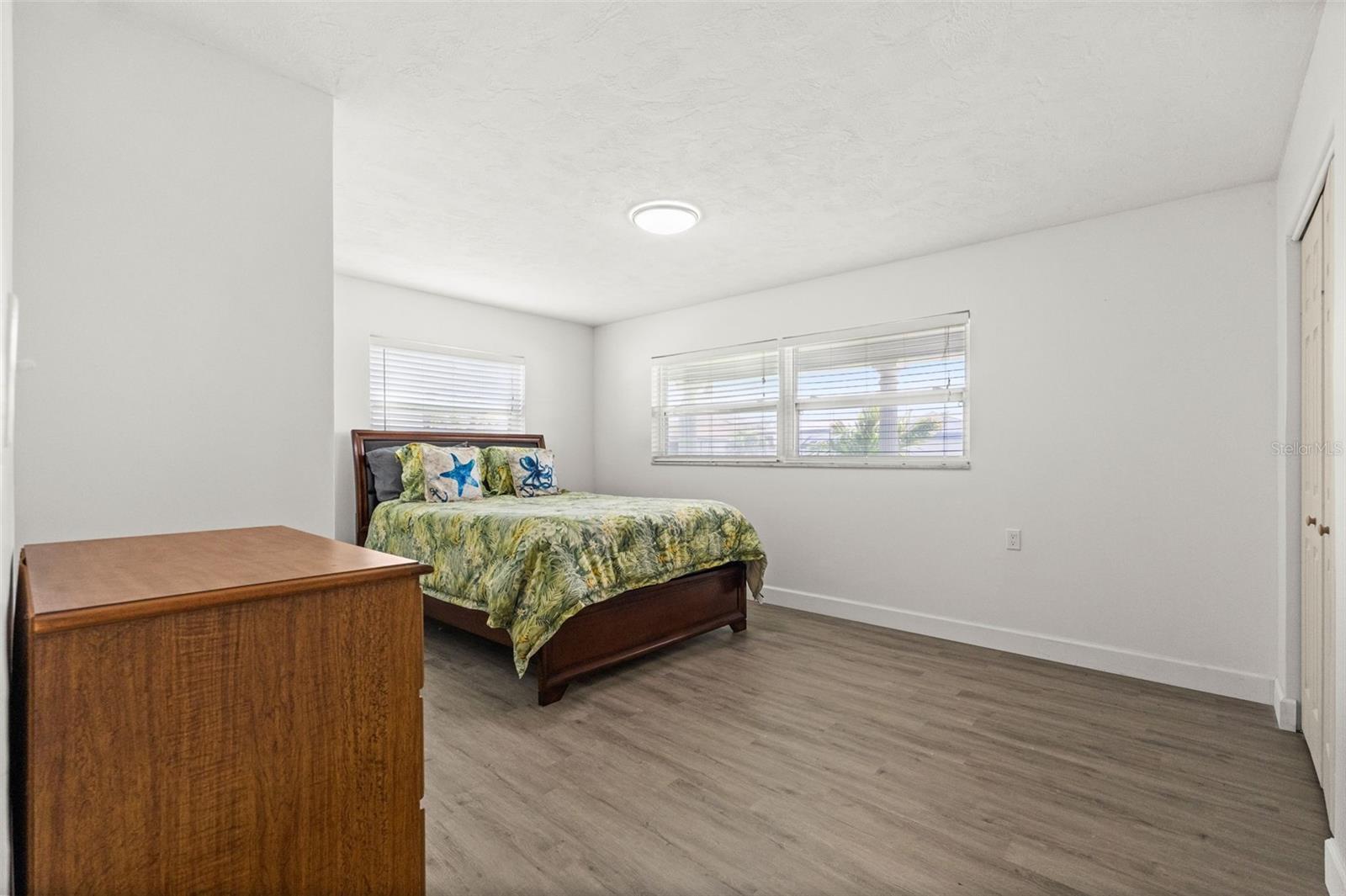 Image 32 of 47 For 710 116th Avenue