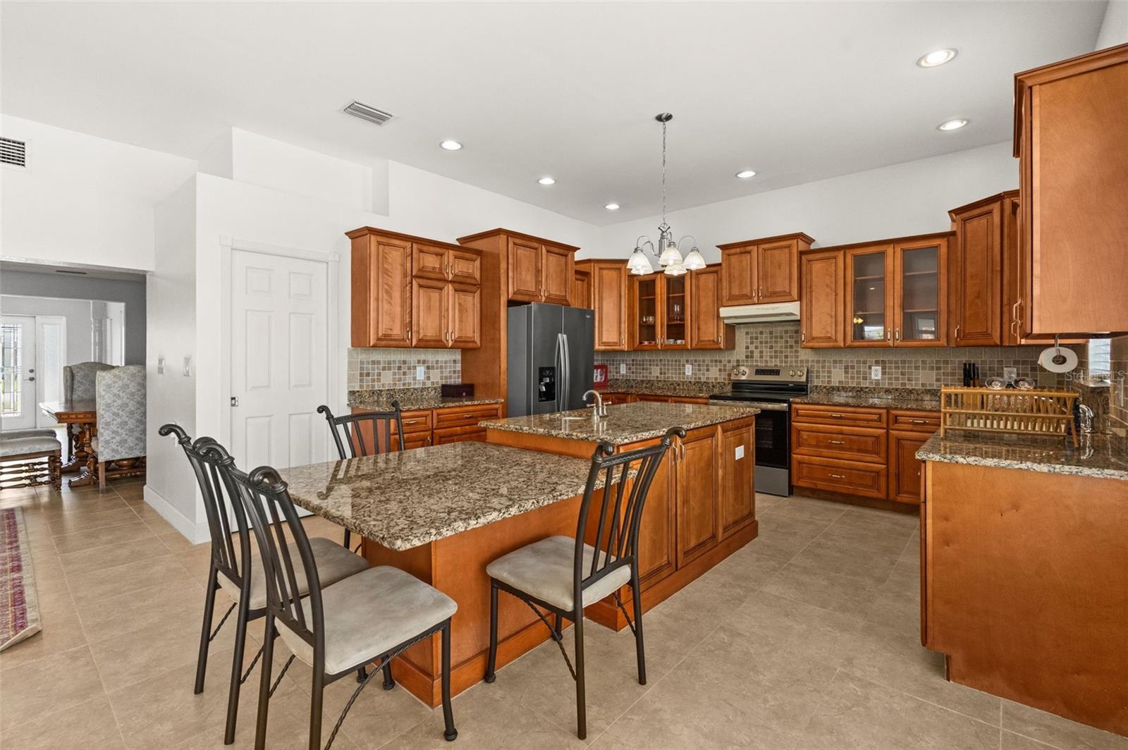 Image 7 of 47 For 710 116th Avenue