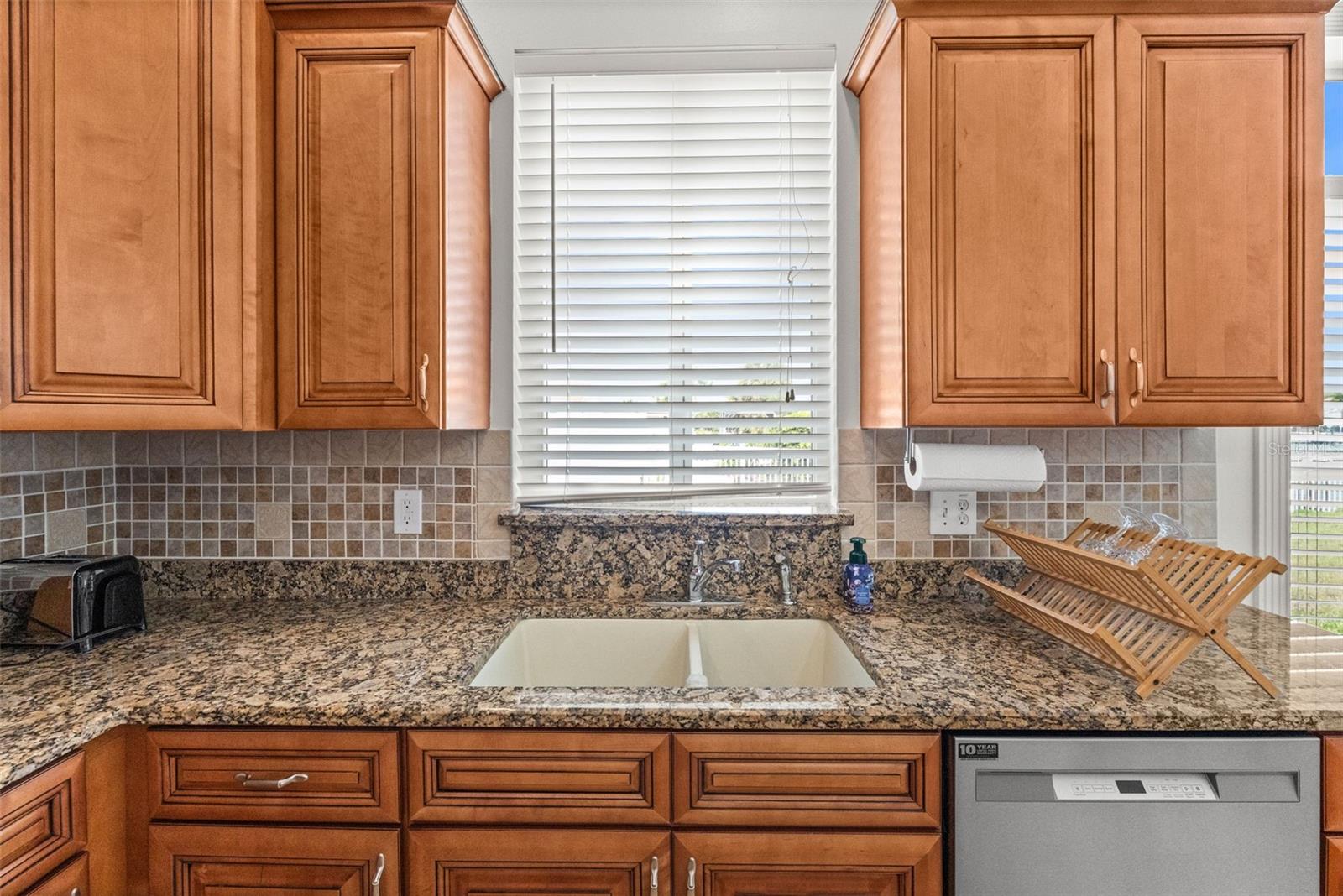 Image 9 of 47 For 710 116th Avenue