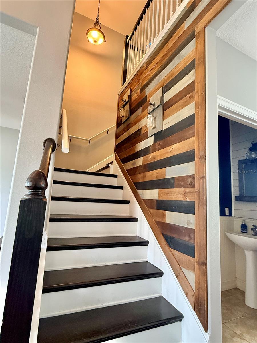 Image 13 of 26 For 34834 Redding Lane