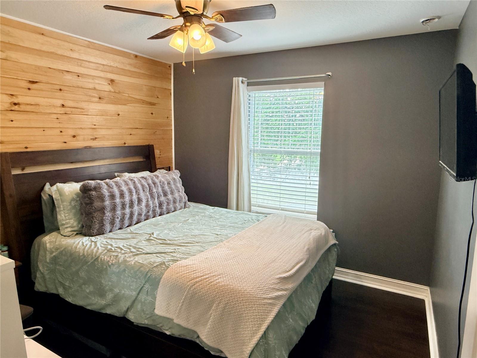 Image 21 of 26 For 34834 Redding Lane