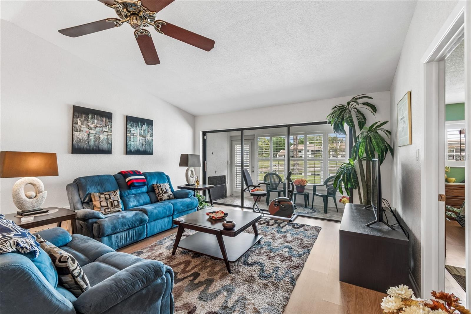 Image 10 of 65 For 7828 Radcliffe Circle