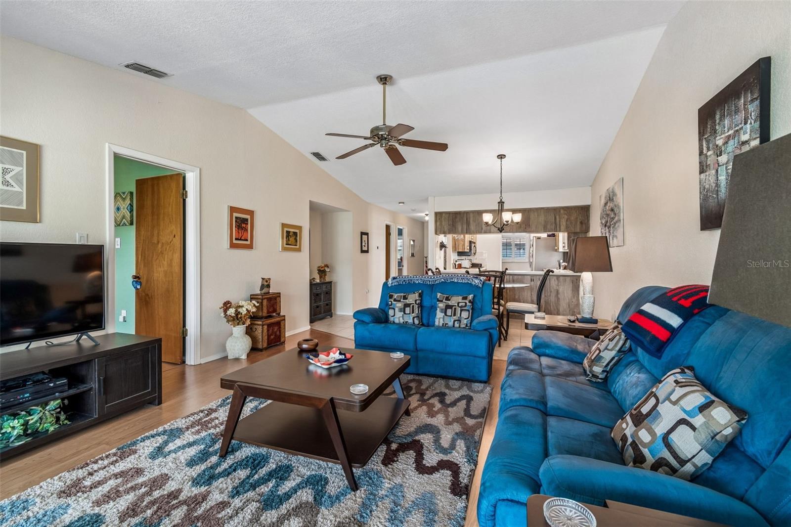 Image 12 of 65 For 7828 Radcliffe Circle