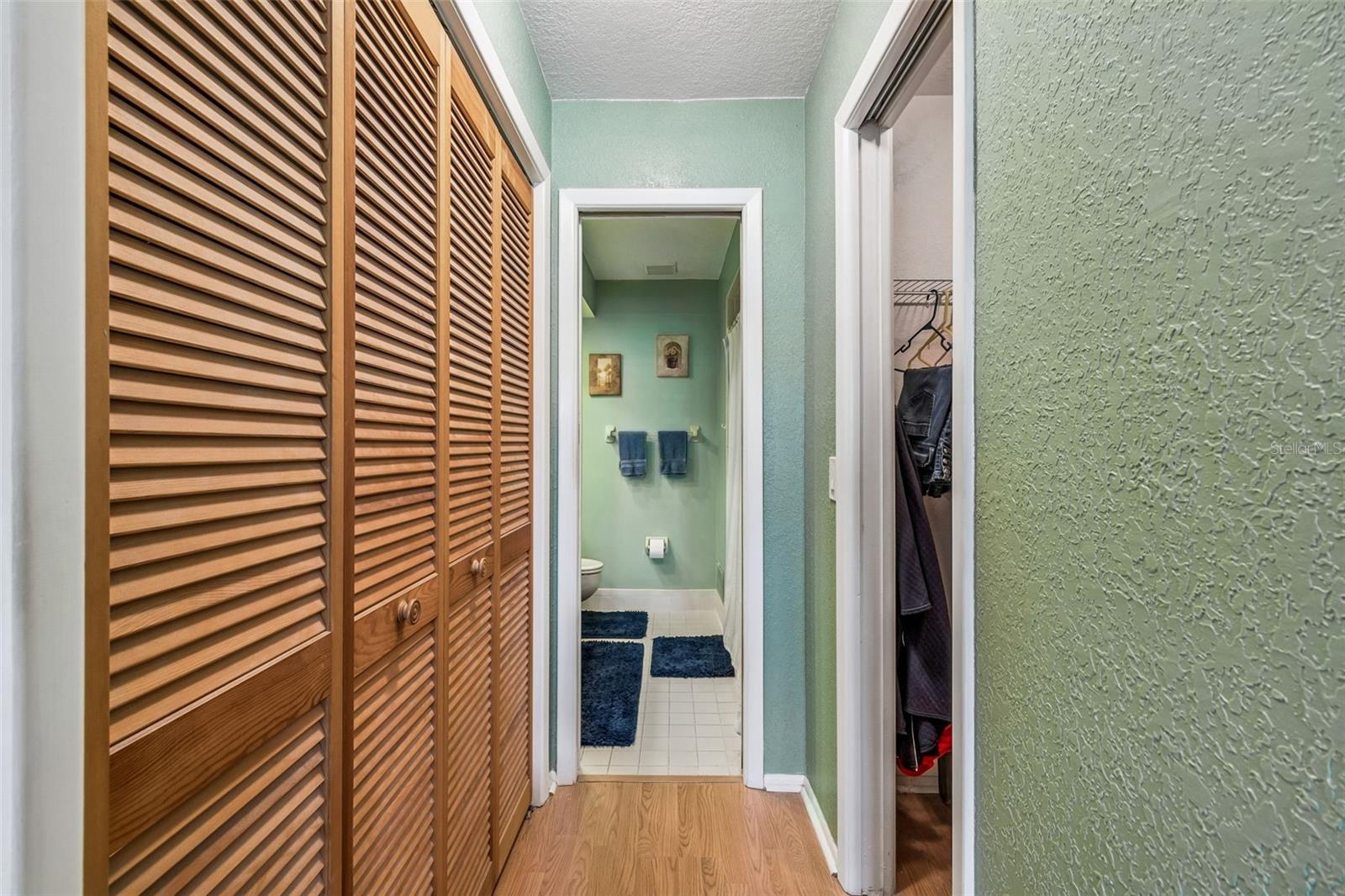 Image 25 of 65 For 7828 Radcliffe Circle