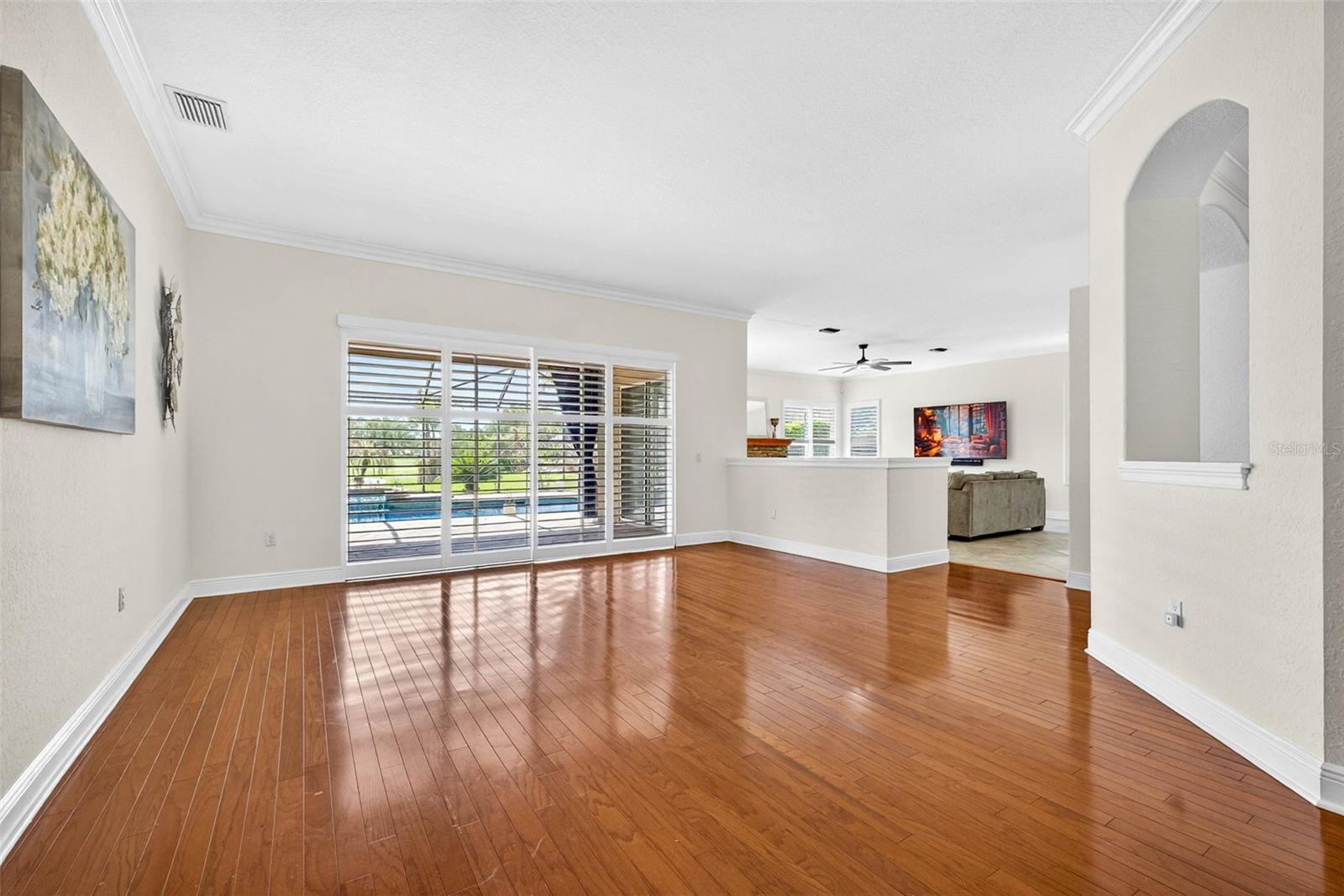 Image 24 of 87 For 5905 Cherry Oak Drive