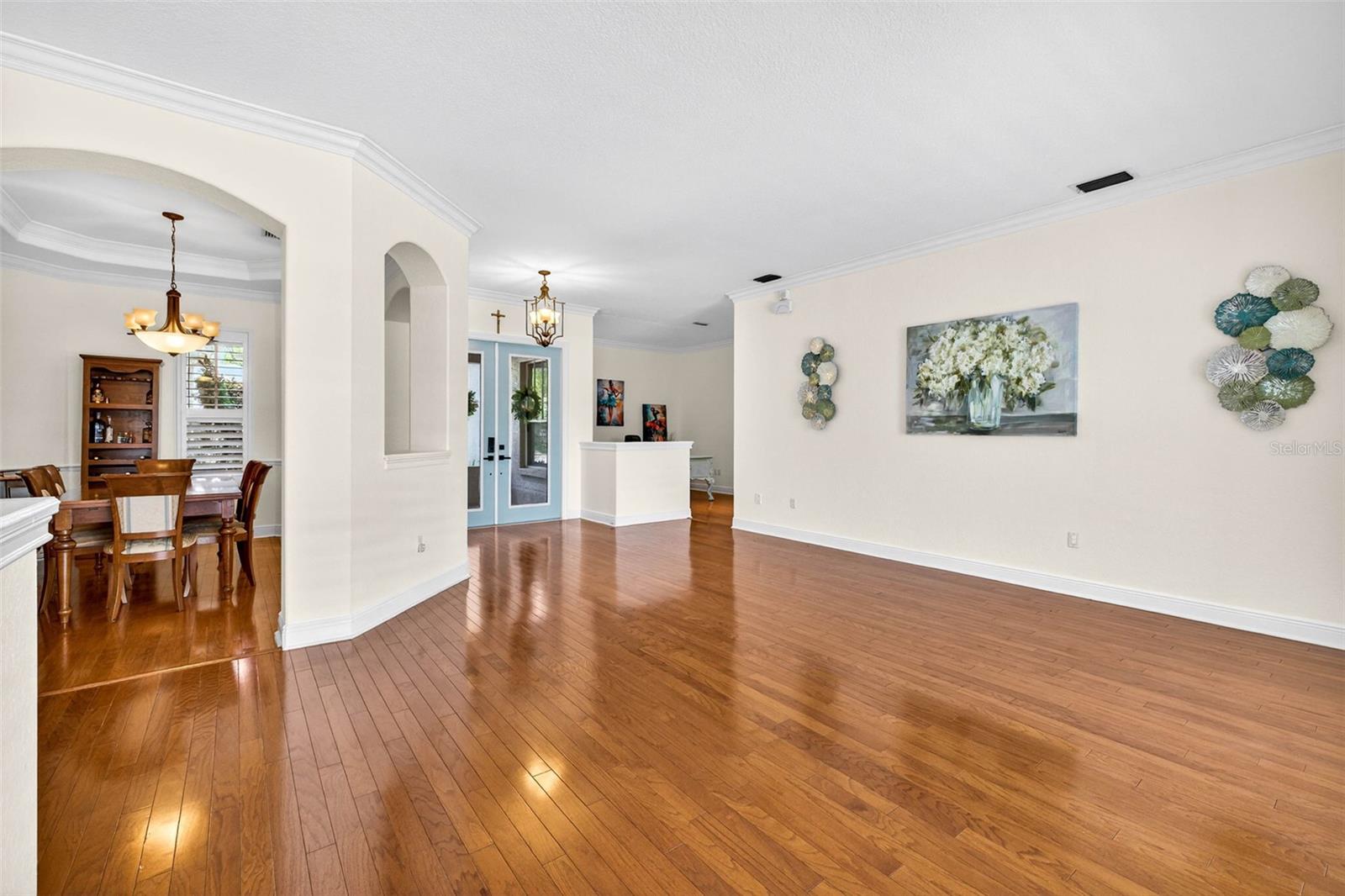 Image 27 of 87 For 5905 Cherry Oak Drive