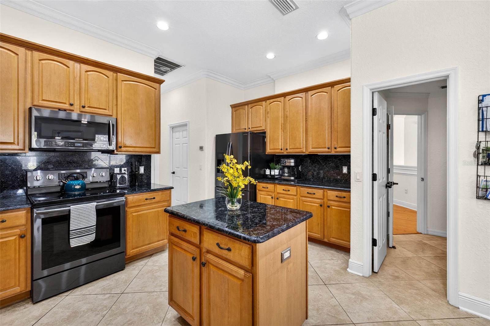 Image 9 of 87 For 5905 Cherry Oak Drive