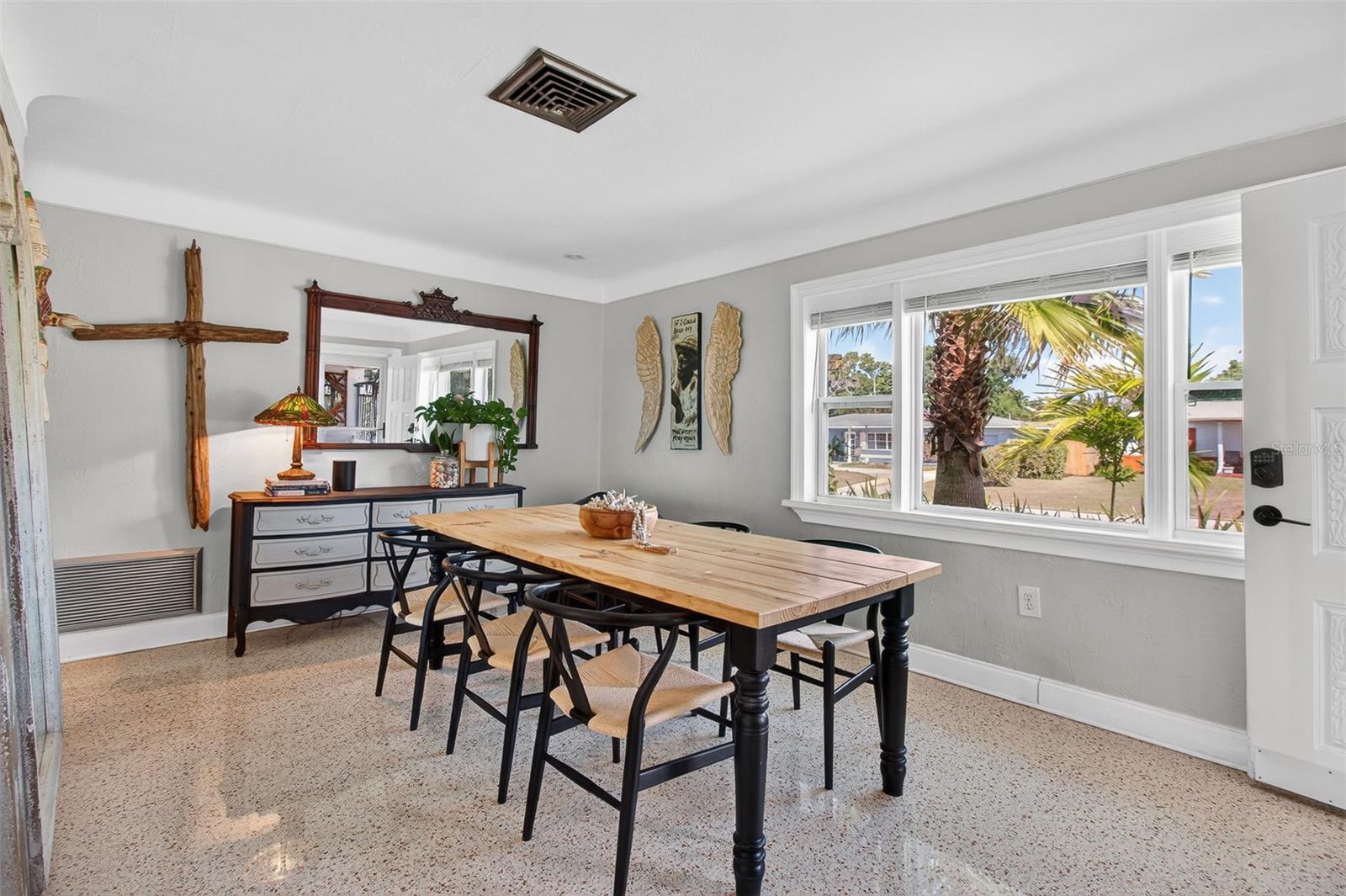 Image 13 of 37 For 5214 25th Avenue N