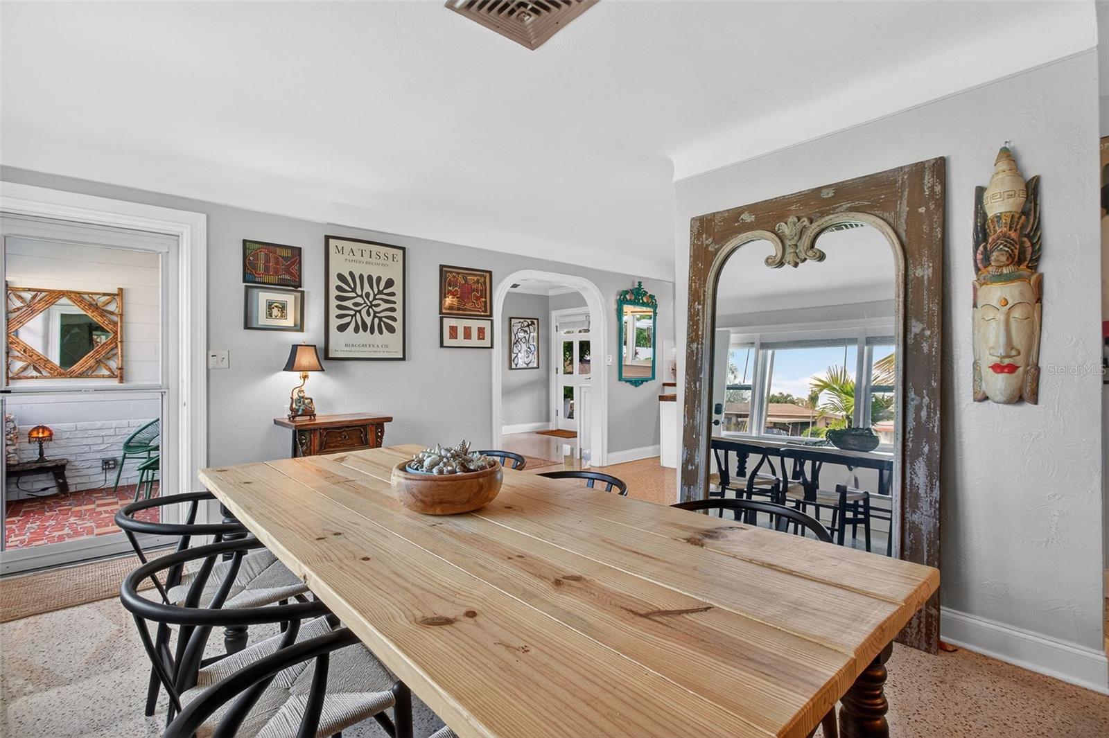 Image 15 of 37 For 5214 25th Avenue N