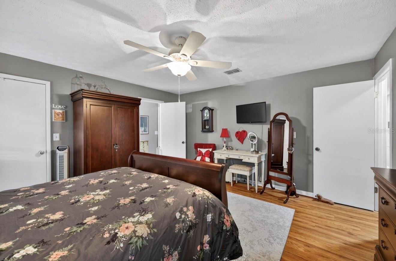 Image 13 of 27 For 2218 John Moore Road