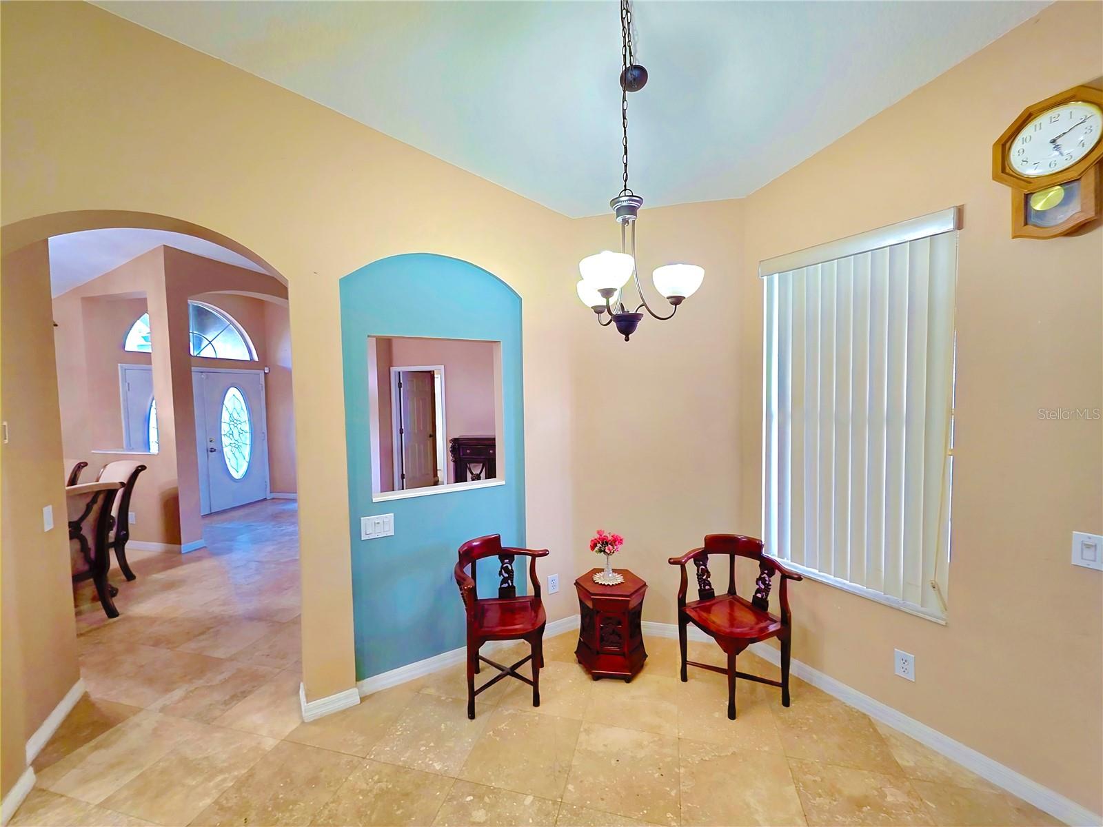 Image 10 of 23 For 7927 Roundelay Drive