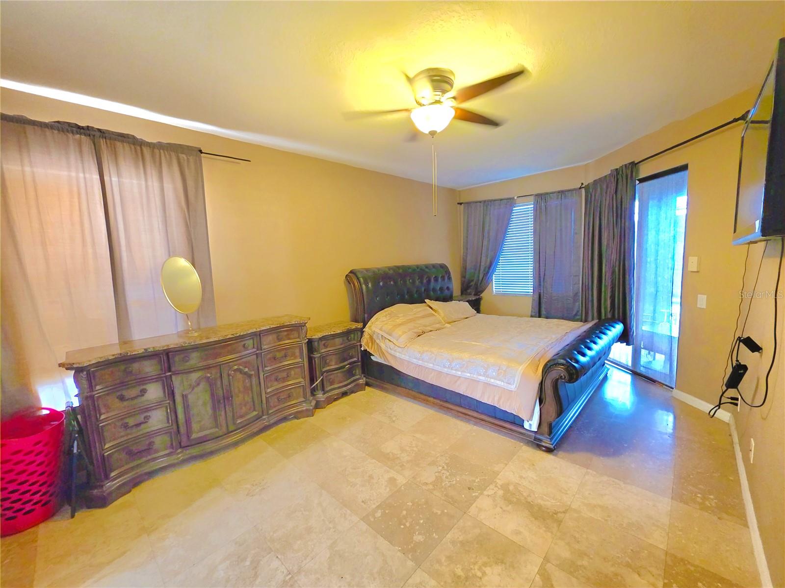 Image 17 of 23 For 7927 Roundelay Drive