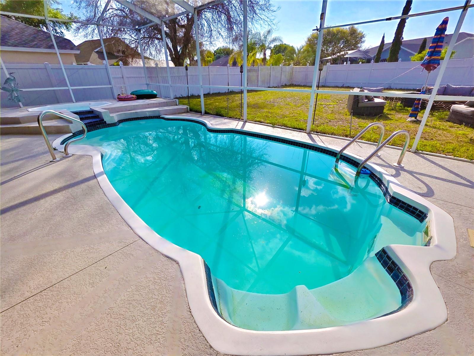 Image 4 of 23 For 7927 Roundelay Drive