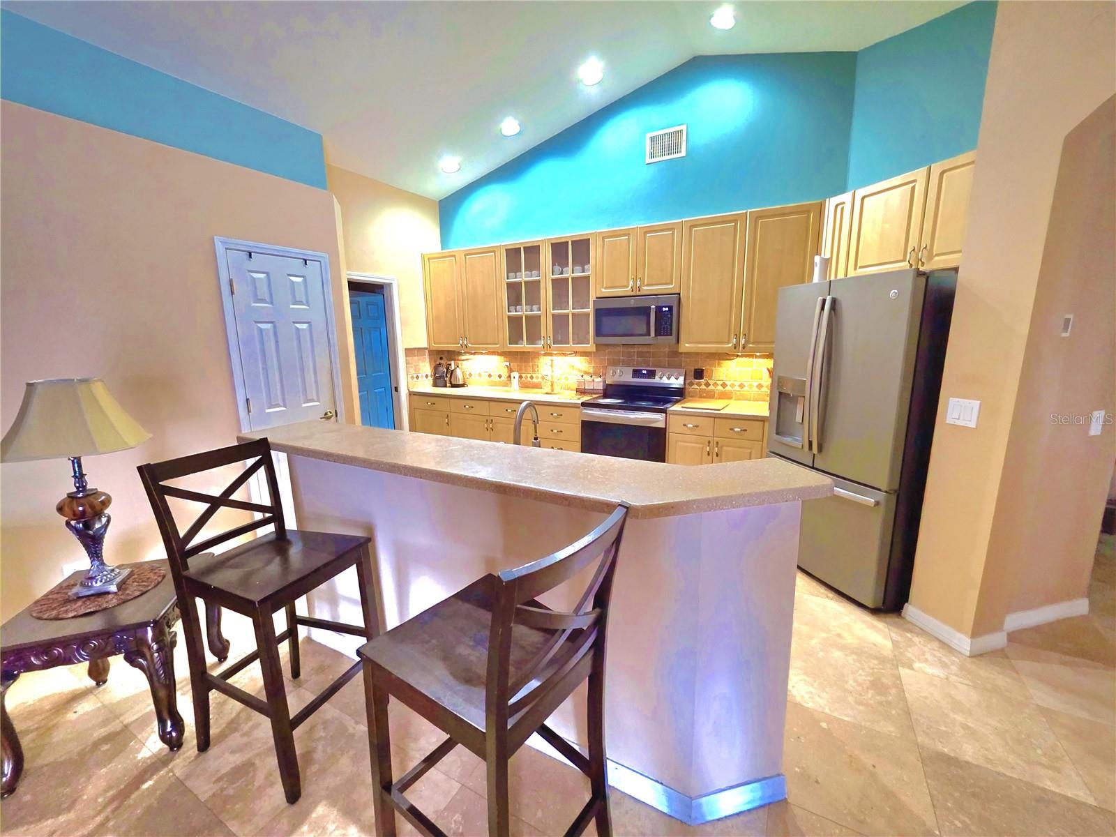 Image 8 of 23 For 7927 Roundelay Drive