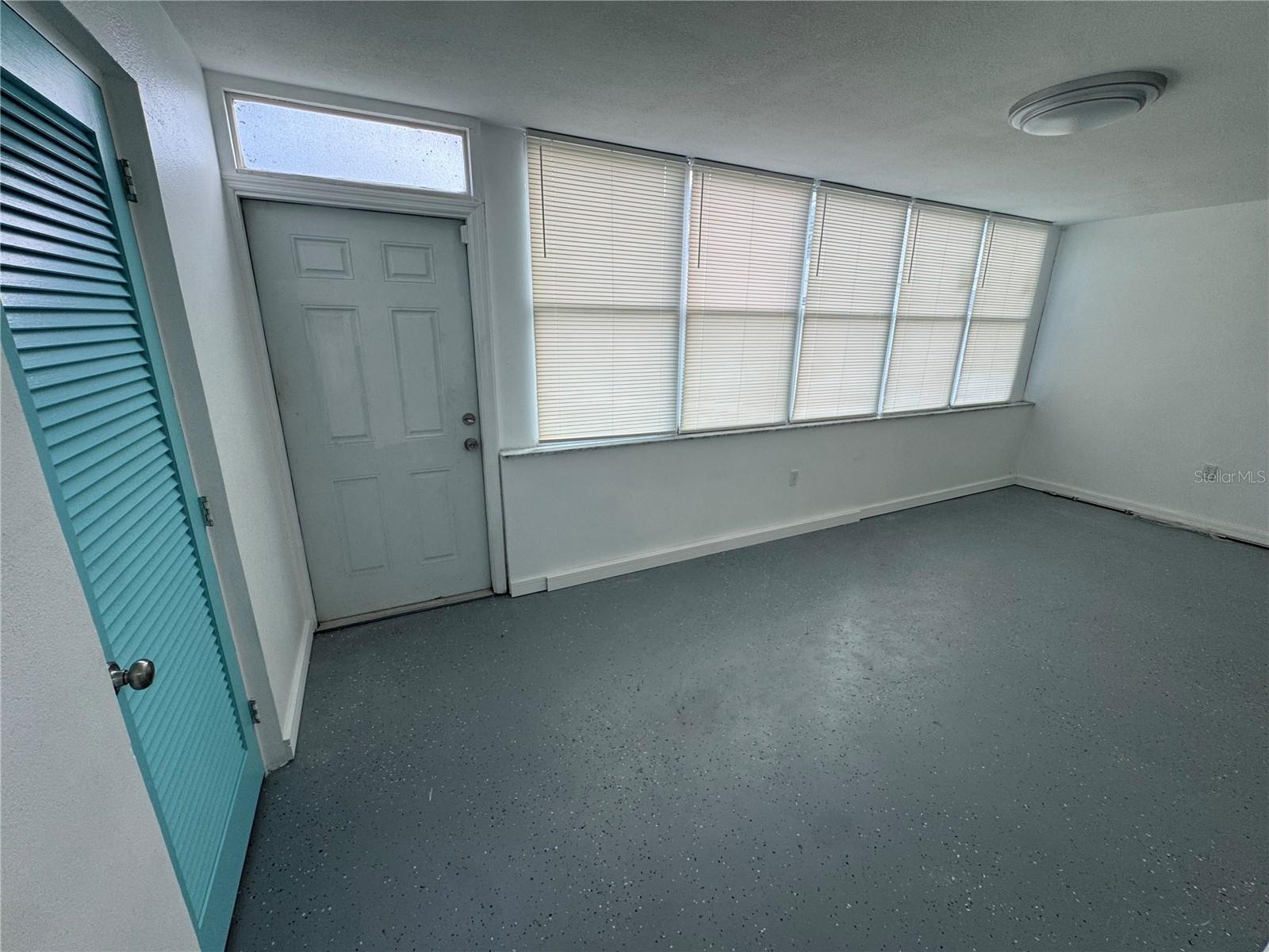 Image 20 of 21 For 5720 13th Avenue N 106b