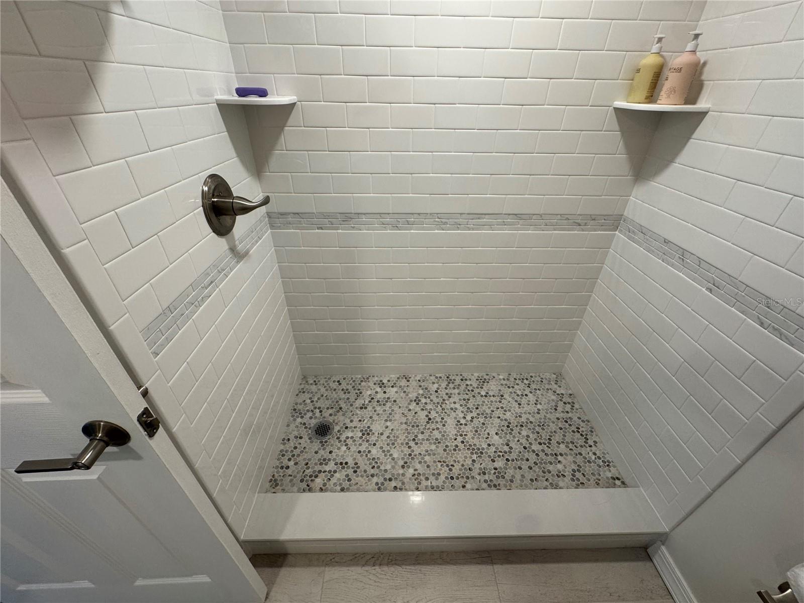 Image 8 of 21 For 5720 13th Avenue N 106b