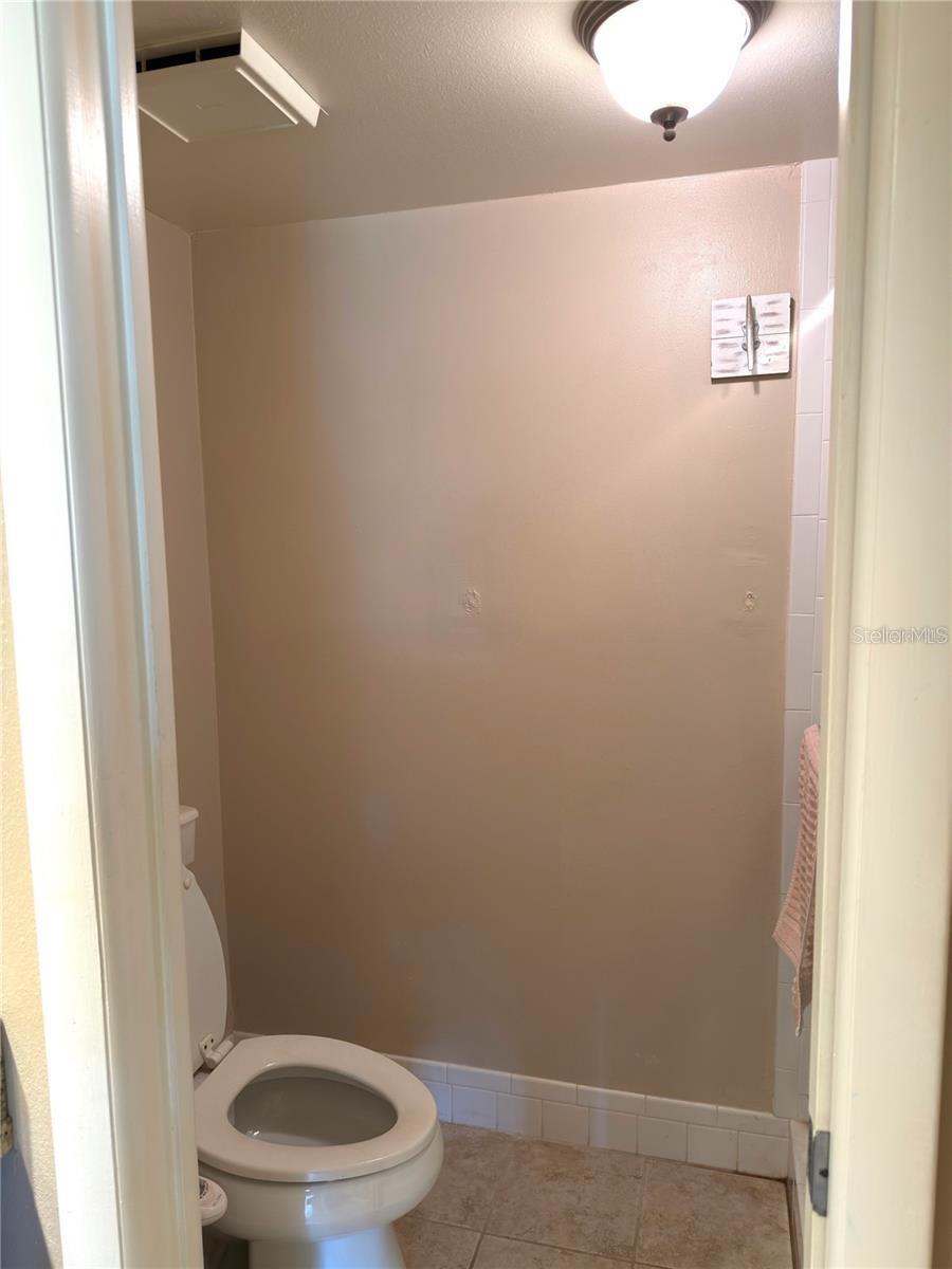 Image 20 of 25 For 108 Nina Way 3