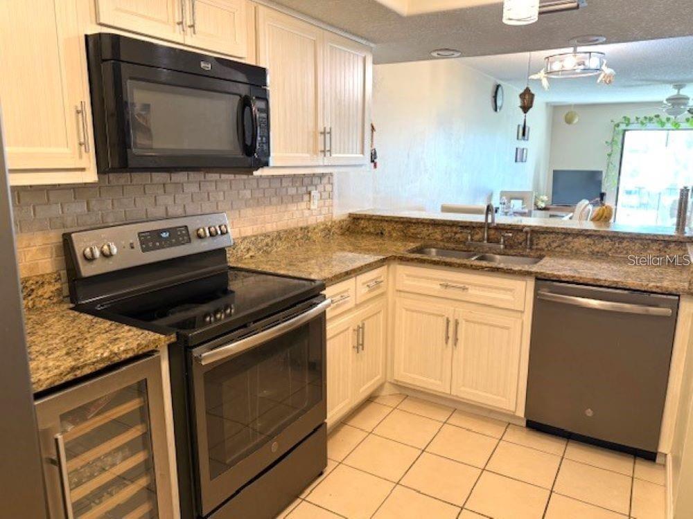 Image 9 of 25 For 108 Nina Way 3