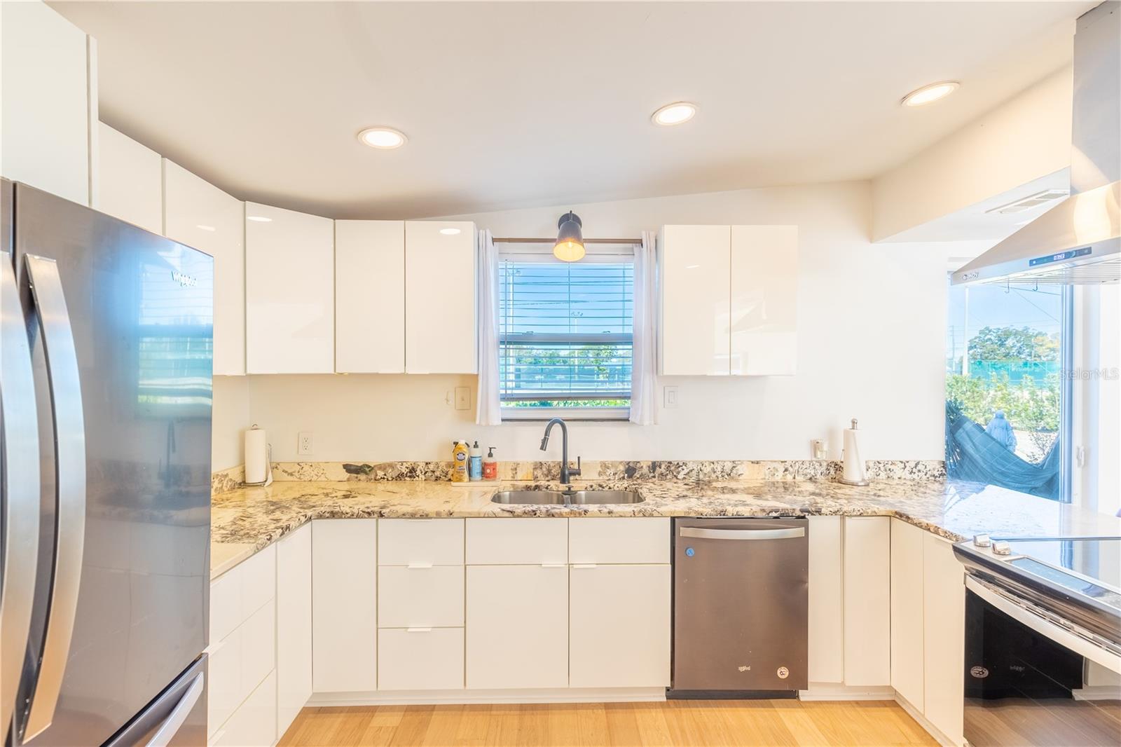 Image 11 of 25 For 2110 Alcazar Way S