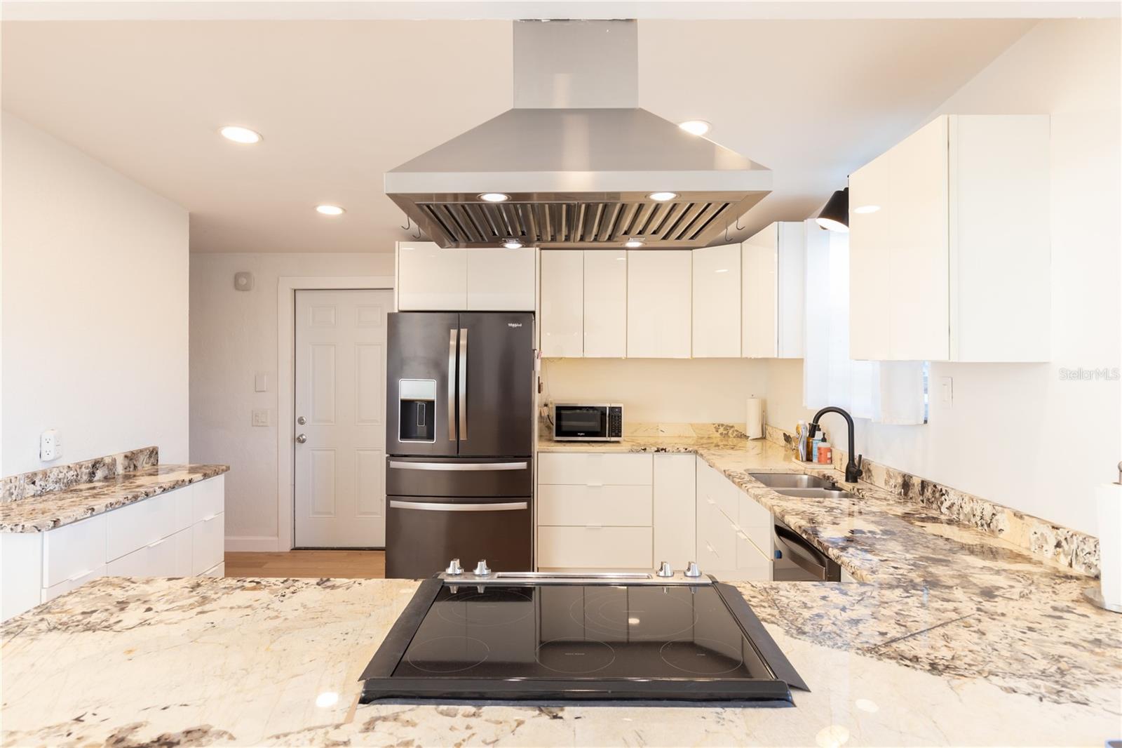 Image 12 of 25 For 2110 Alcazar Way S