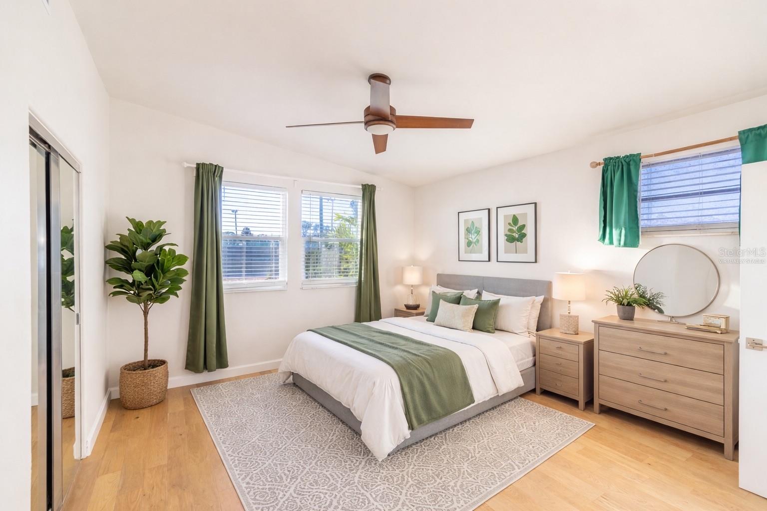 Image 5 of 25 For 2110 Alcazar Way S