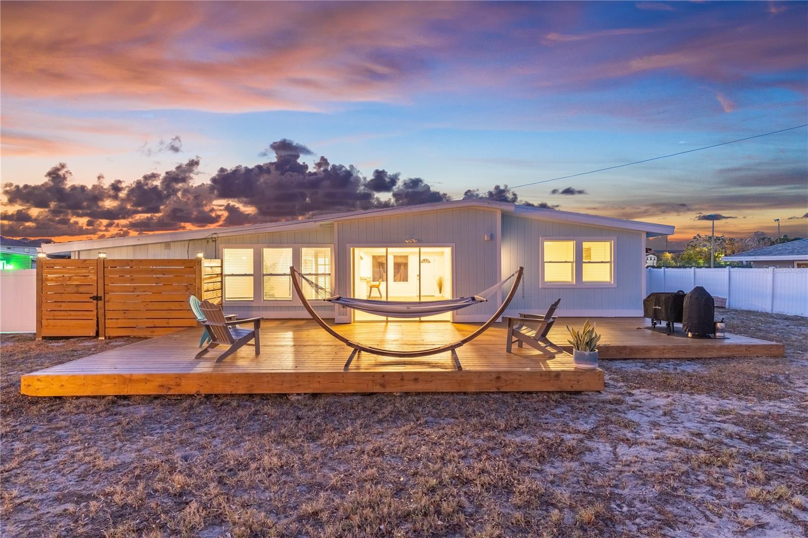 Image 8 of 25 For 2110 Alcazar Way S