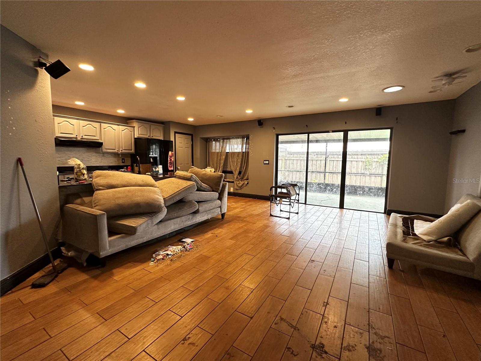 Image 16 of 30 For 1402 Shell Flower Drive