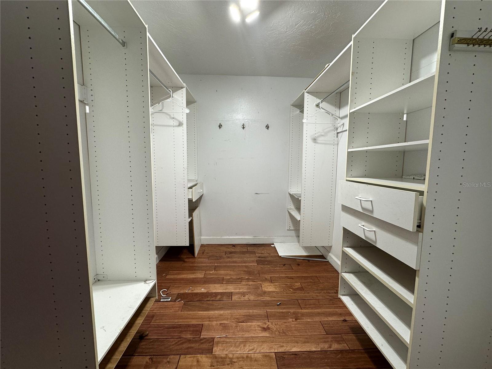 Image 22 of 30 For 1402 Shell Flower Drive