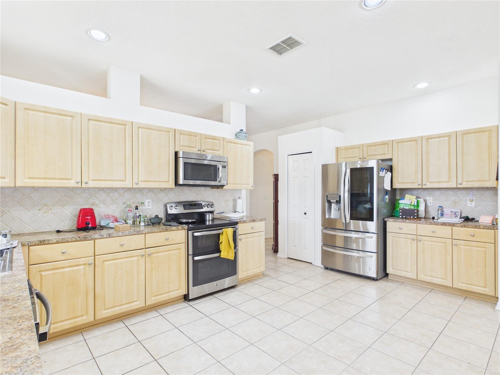 Image 22 of 52 For 17353 Lawn Orchid Loop