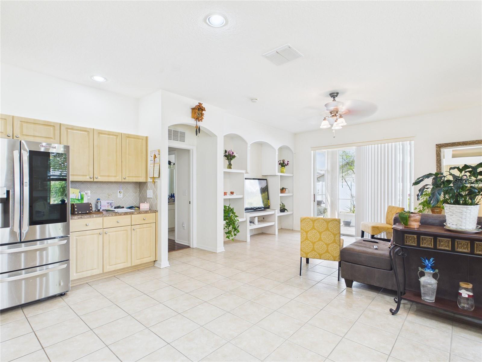 Image 24 of 52 For 17353 Lawn Orchid Loop