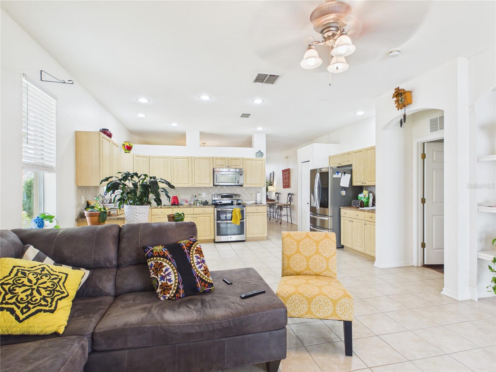 Image 28 of 52 For 17353 Lawn Orchid Loop