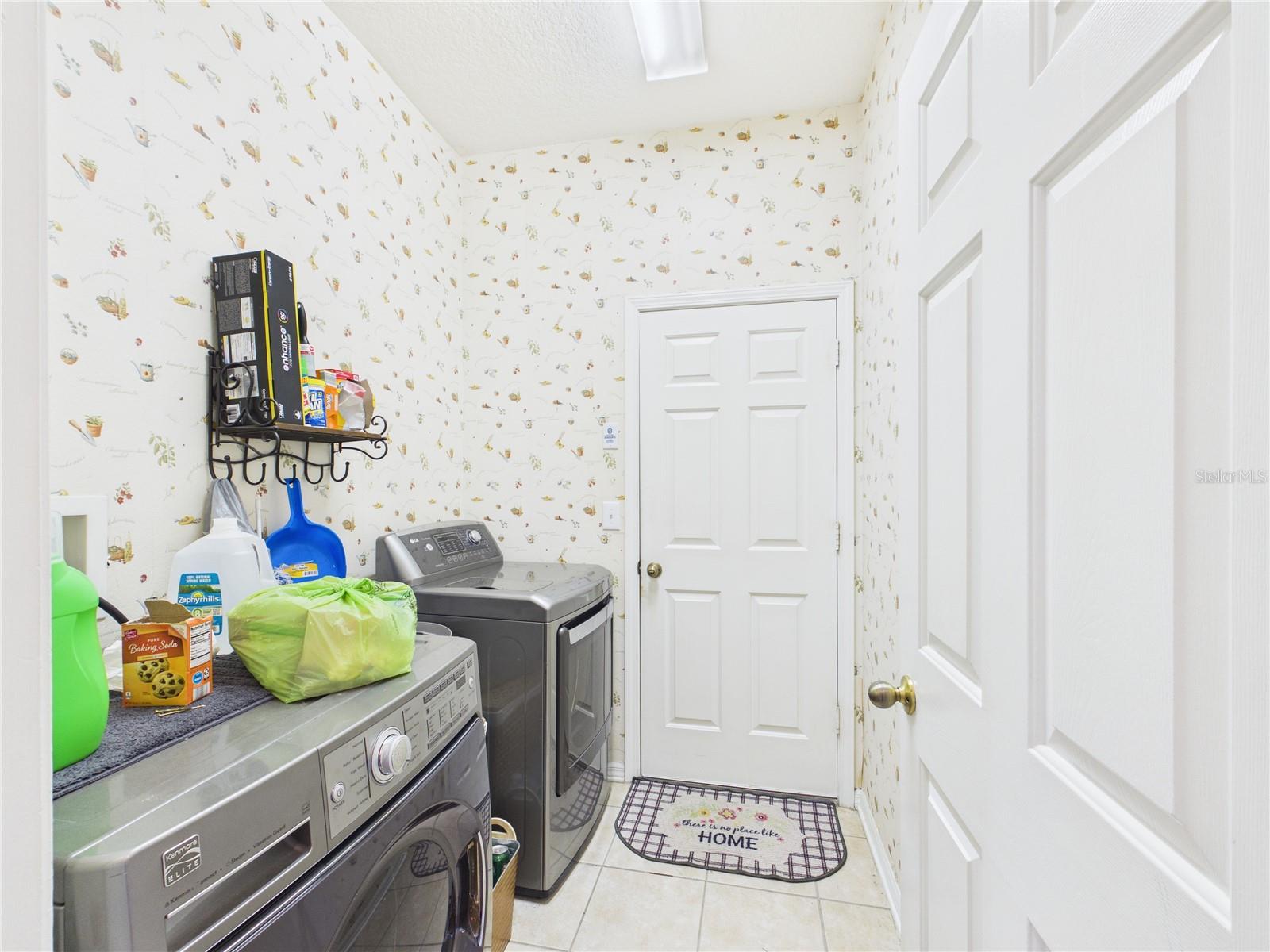 Image 29 of 52 For 17353 Lawn Orchid Loop