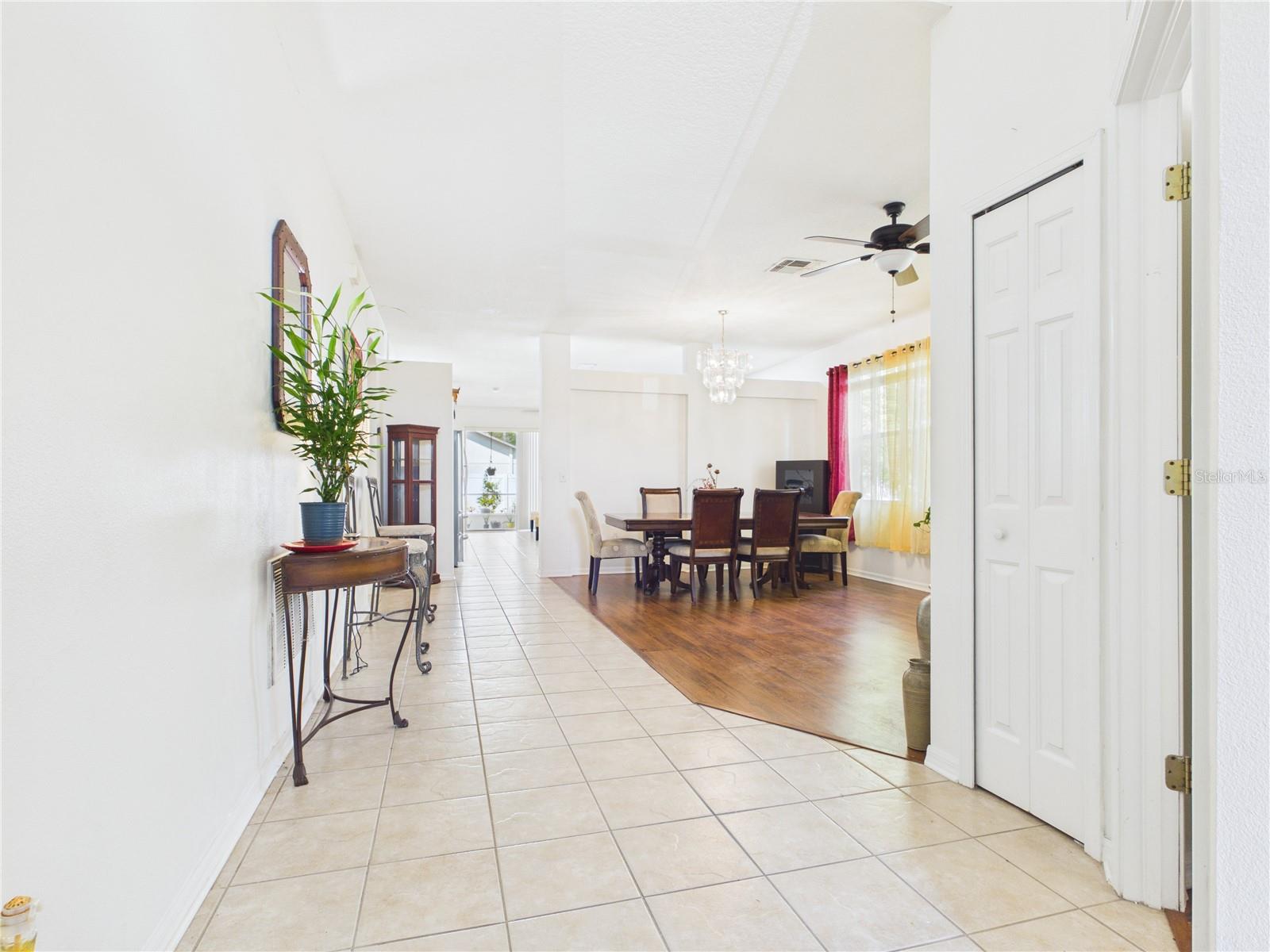 Image 3 of 52 For 17353 Lawn Orchid Loop