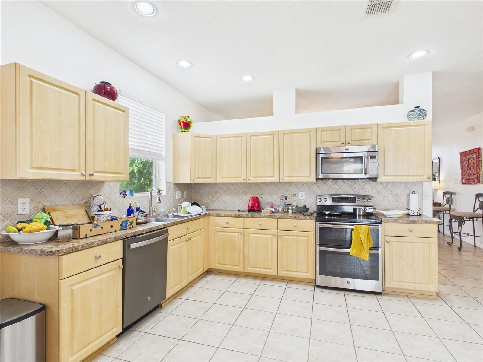 Image 5 of 52 For 17353 Lawn Orchid Loop