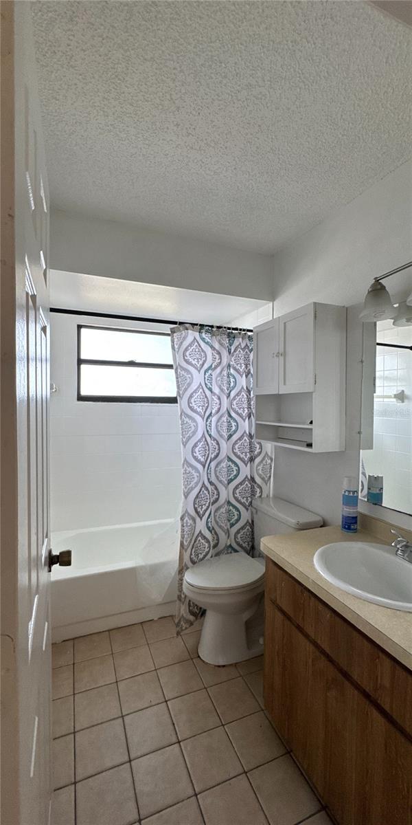 Image 16 of 21 For 12329 Park Boulevard 1