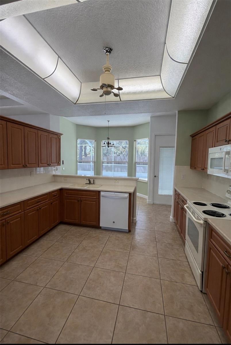 Image 3 of 20 For 9460 Hayward Road