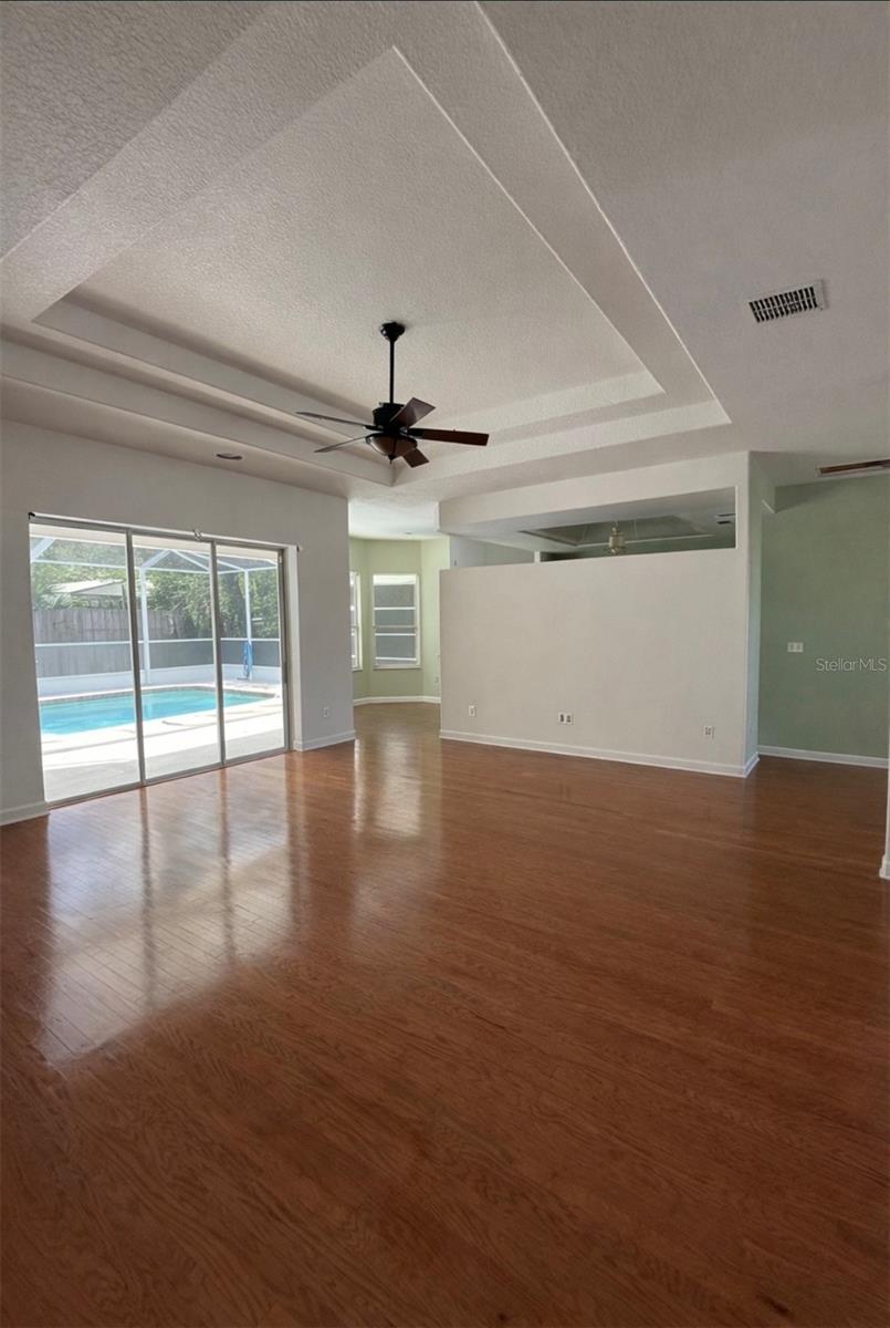 Image 5 of 20 For 9460 Hayward Road