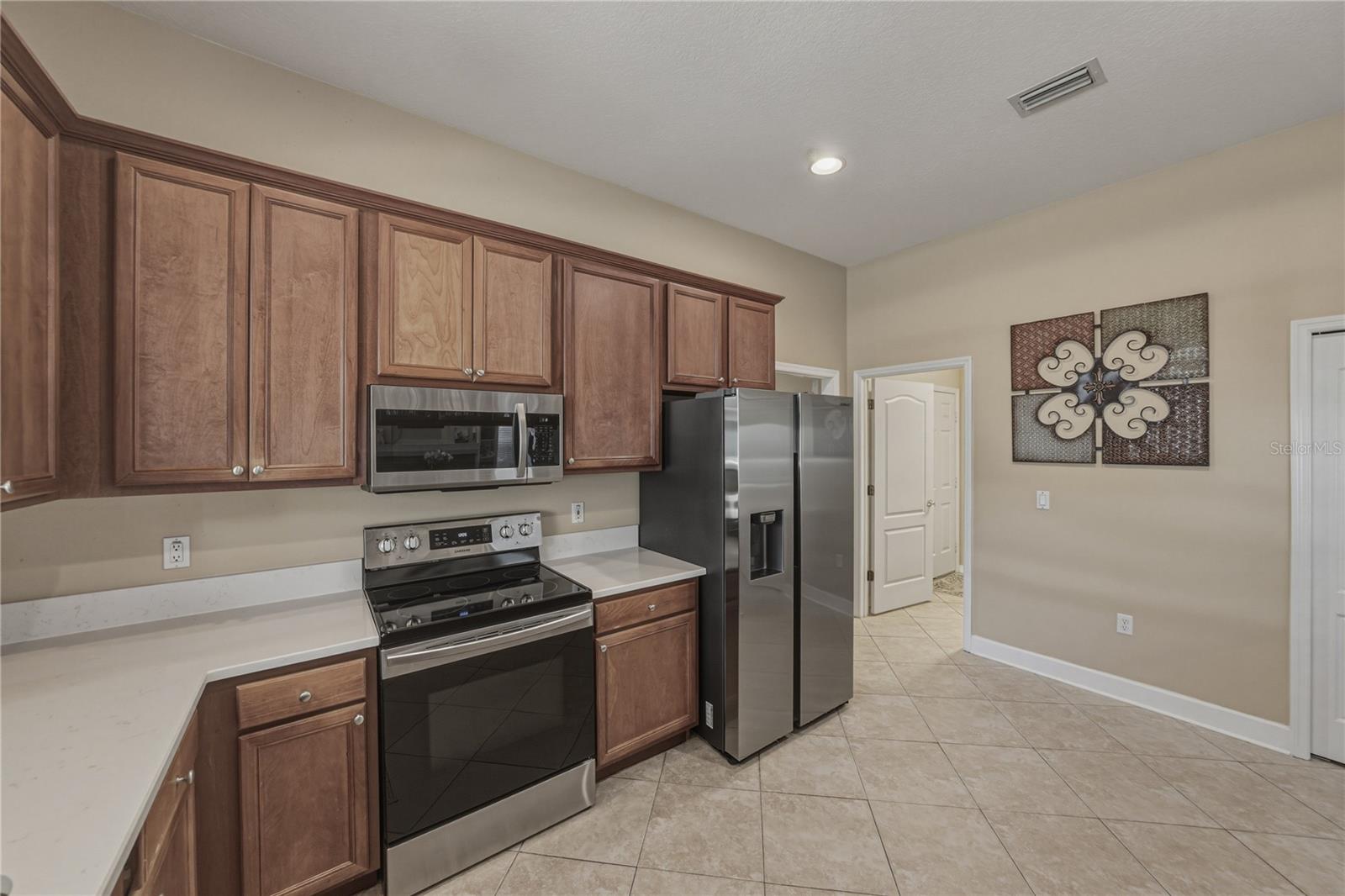 Image 29 of 86 For 5104 Whispering Leaf Trail