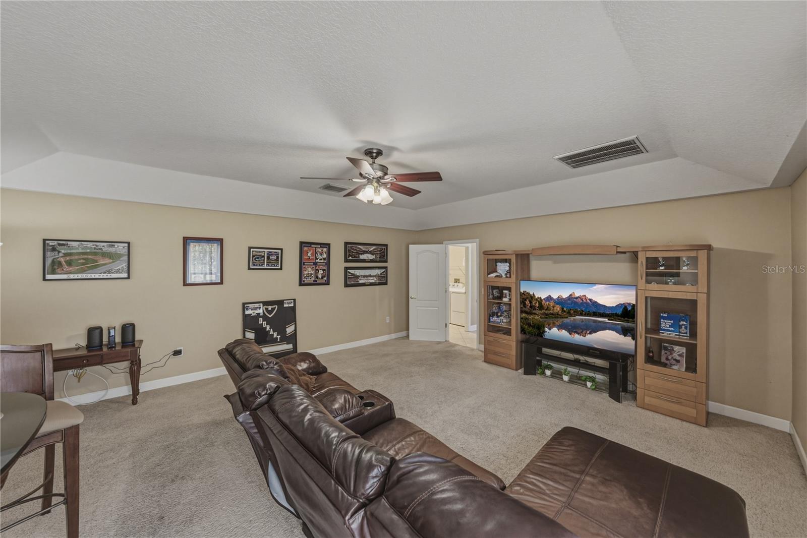 Image 34 of 86 For 5104 Whispering Leaf Trail